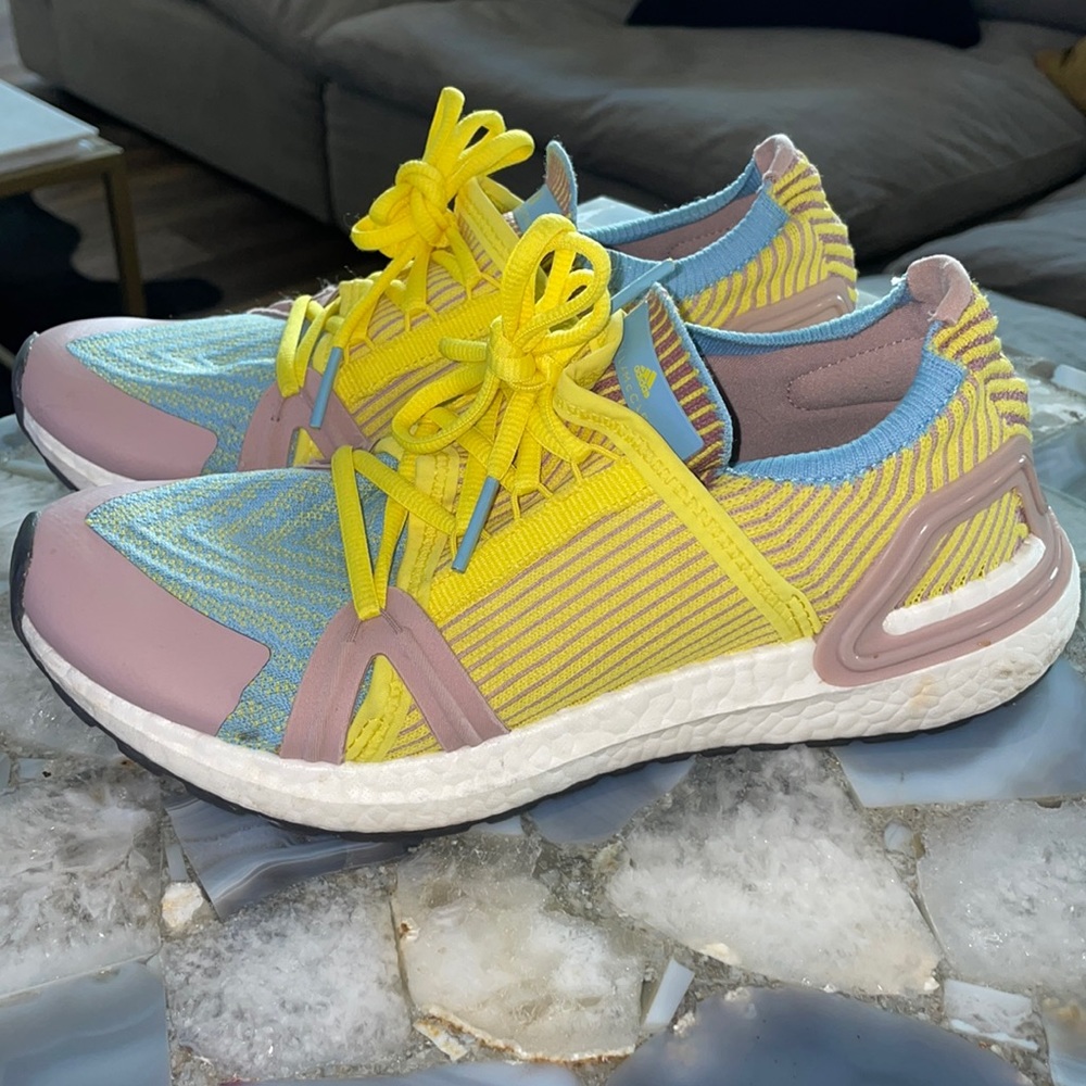 LIKE NEW Adidas By Stella McCartney Ultraboost Sz 8.5